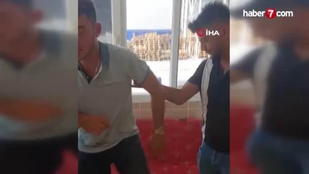 Eşini öldürmekle suçlanan adamın kendinden geçtiği anları kamerada! Eşini öldürmekle suçlanan adamın kendinden geçtiği anları kamerada!