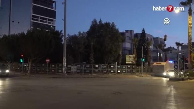 Mersin’de Akdeniz Belediye Başkanı Sarıyıldız ile 5 belediye meclis üyesi gözaltına alındı