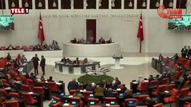 Meclis’te “ataların gibi hainsin” gerginliği! DEM ve İYİ Parti vekilleri atıştı Meclis’te “ataların gibi hainsin” gerginliği! DEM ve İYİ Parti vekilleri atıştı