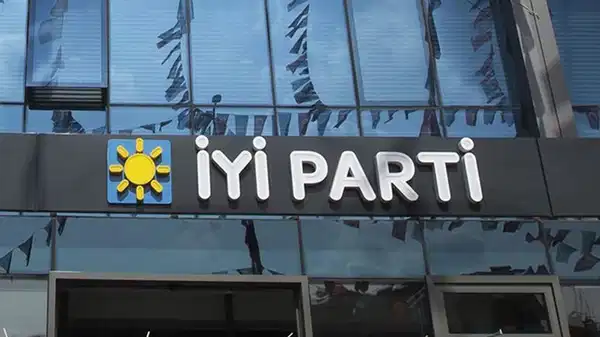 İYİ Parti Sakarya’da toplu istifa – Son Dakika Siyaset Haberleri