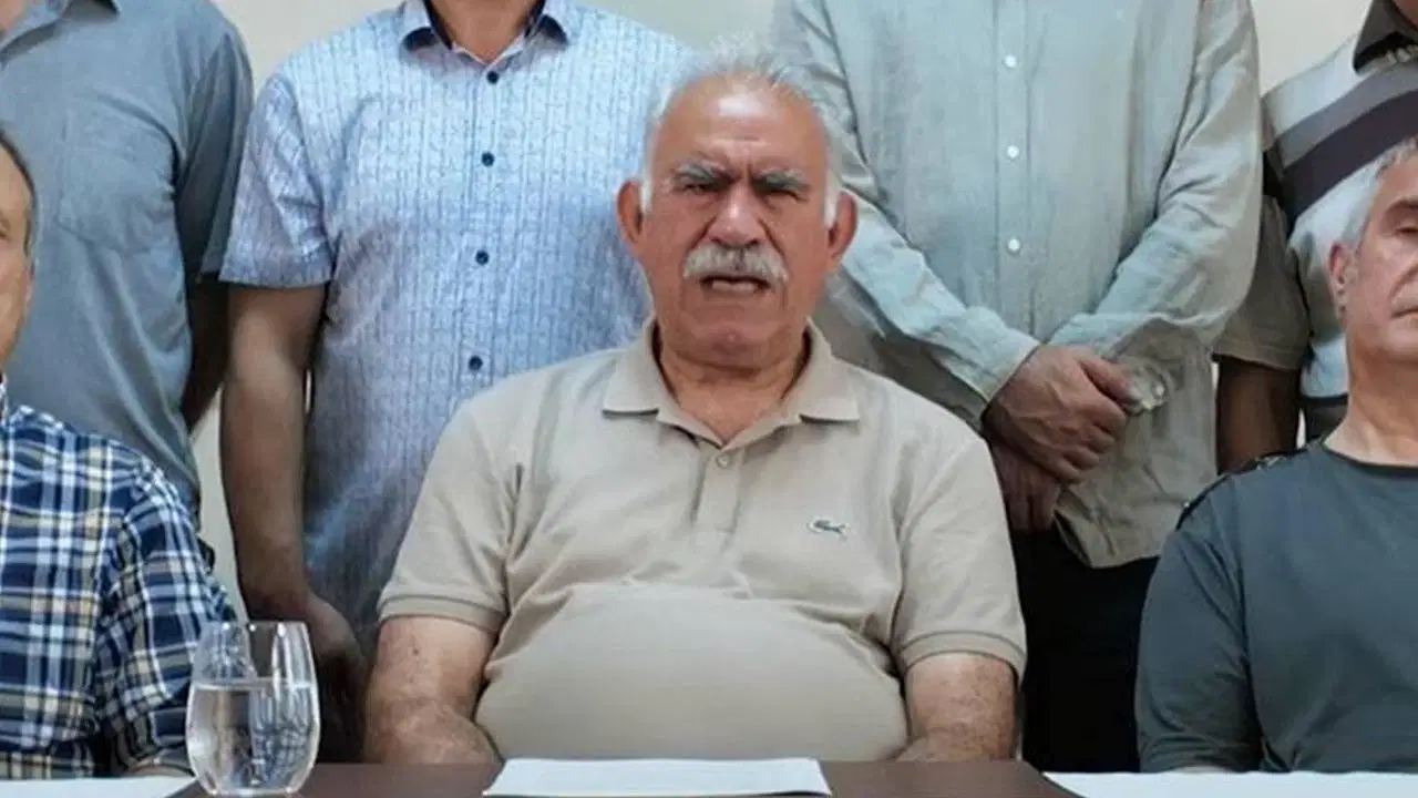 Öcalan’ın sözleri gündemde: AKP’li isimden ‘Her şey sil baştan’ yorumu – Son Dakika Siyaset Haberleri Öcalan’ın sözleri gündemde: AKP’li isimden ‘Her şey sil baştan’ yorumu – Son Dakika Siyaset Haberleri