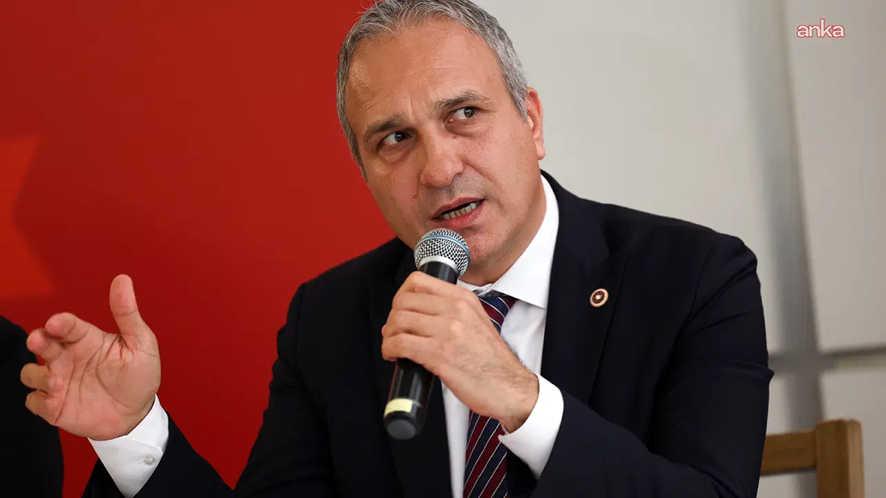 CHP’li Suat Özçağdaş’tan, Bakan Tekin’e zor soru: ‘Öğretmen ihtiyacının kadrolu atamalarla karşılanmamasının gerekçesi nedir?’ – Son Dakika Siyaset Haberleri