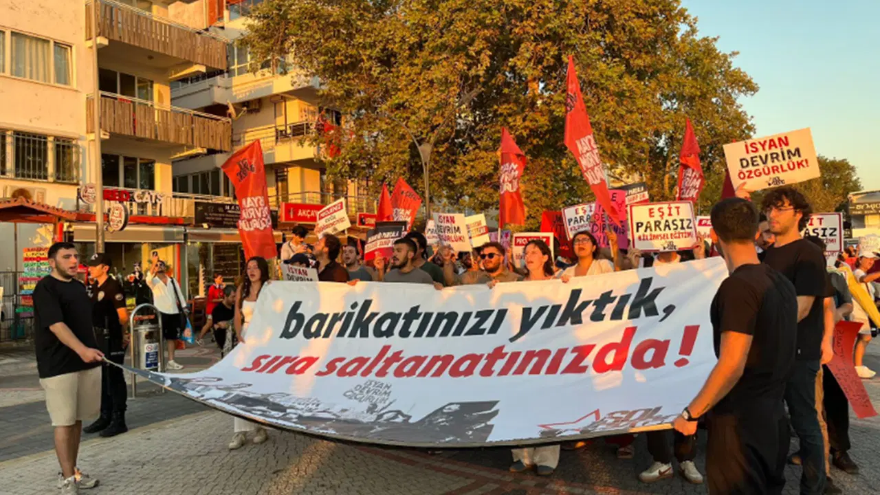 Edremit’te mitingde atılan sloganlara soruşturma – Son Dakika Siyaset Haberleri