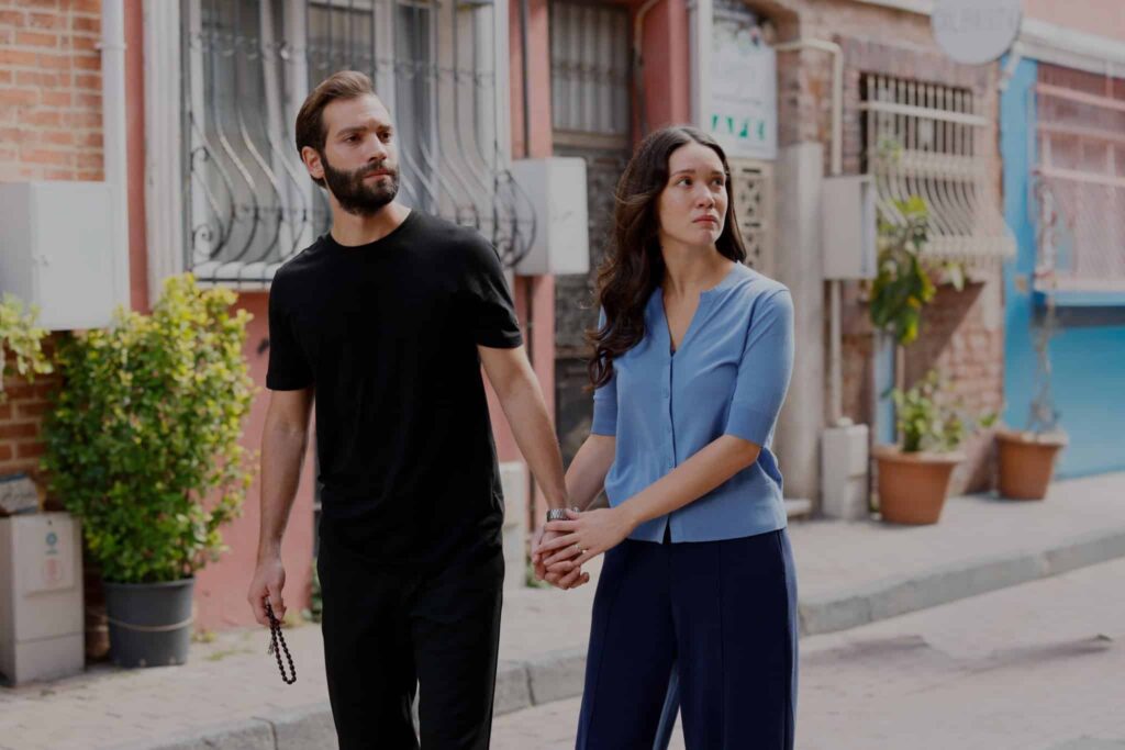 Sahipsizler 29. Bölümde Devran korkunç gerçekleri öğrendi! Cevdet Amca’nın vasiyeti kardeşleri mutlu etti!