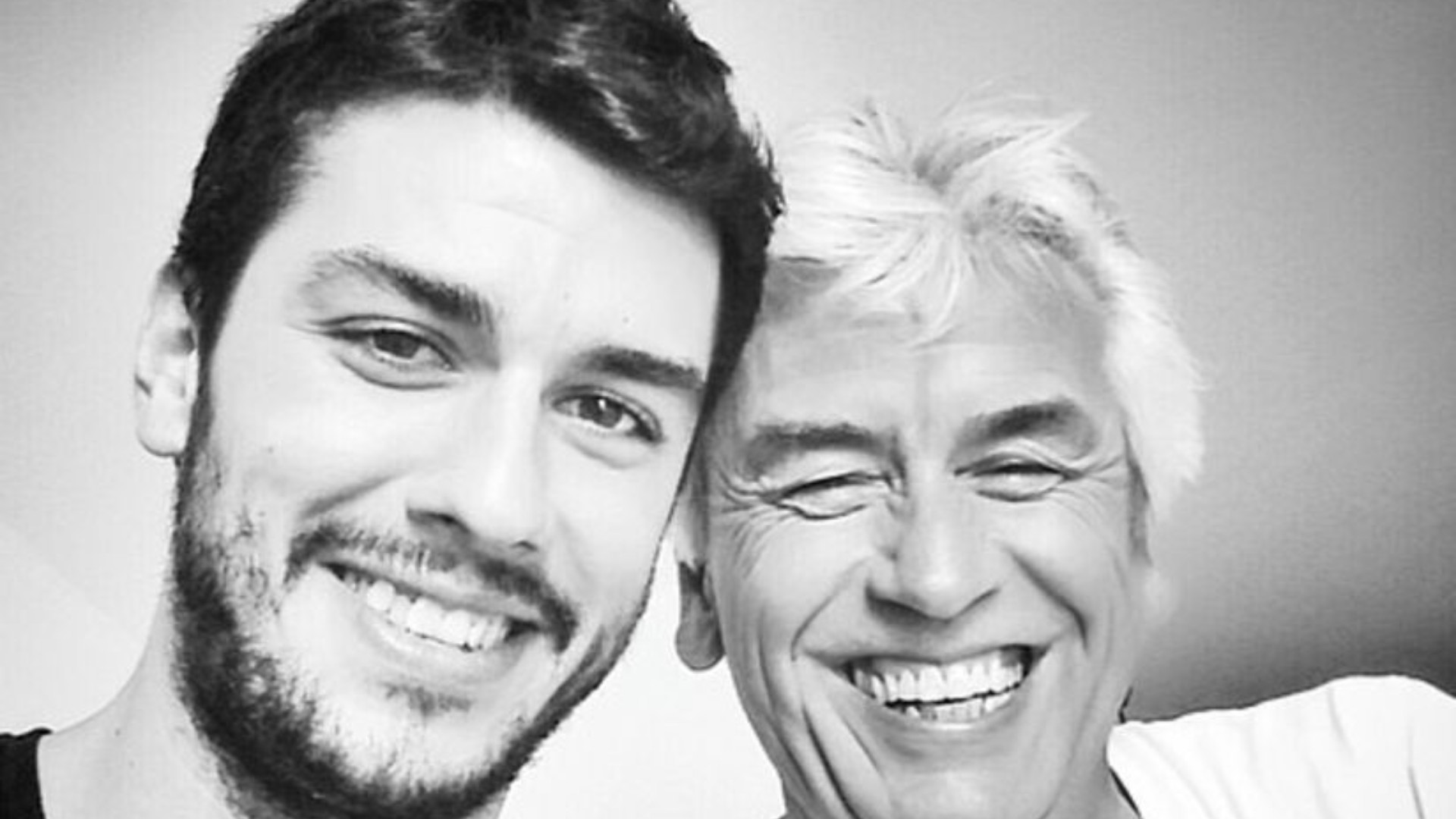 Aras Aydın’ın acı günü! Babası hayatını kaybetti! Aras Aydın’ın acı günü! Babası hayatını kaybetti!