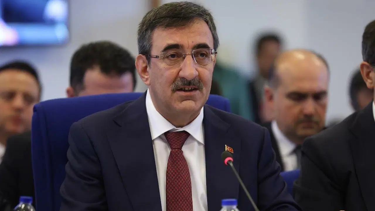 Cumhurbaşkanı Yardımcısı Cevdet Yılmaz saat verdi: ‘Yarın saat 09.00’da açıklıyoruz’ – Son Dakika Siyaset Haberleri Cumhurbaşkanı Yardımcısı Cevdet Yılmaz saat verdi: ‘Yarın saat 09.00’da açıklıyoruz’ – Son Dakika Siyaset Haberleri