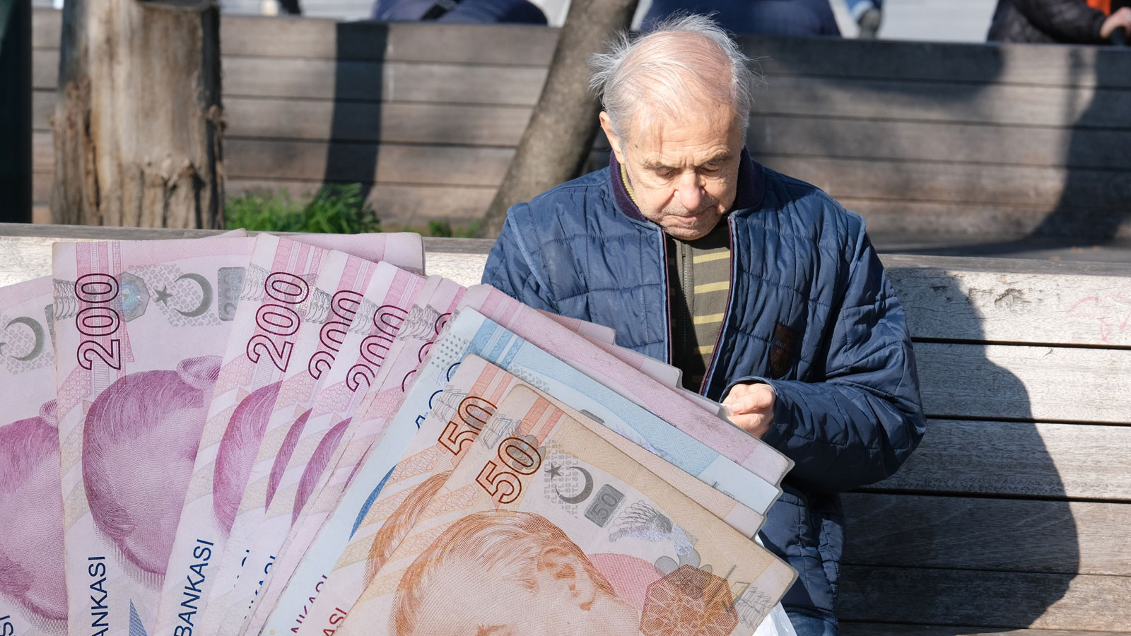 Memur ve emekliye Ocak 2026 zammı belli oldu mu? SGK uzmanından kritik açıklama Memur ve emekliye Ocak 2026 zammı belli oldu mu? SGK uzmanından kritik açıklama