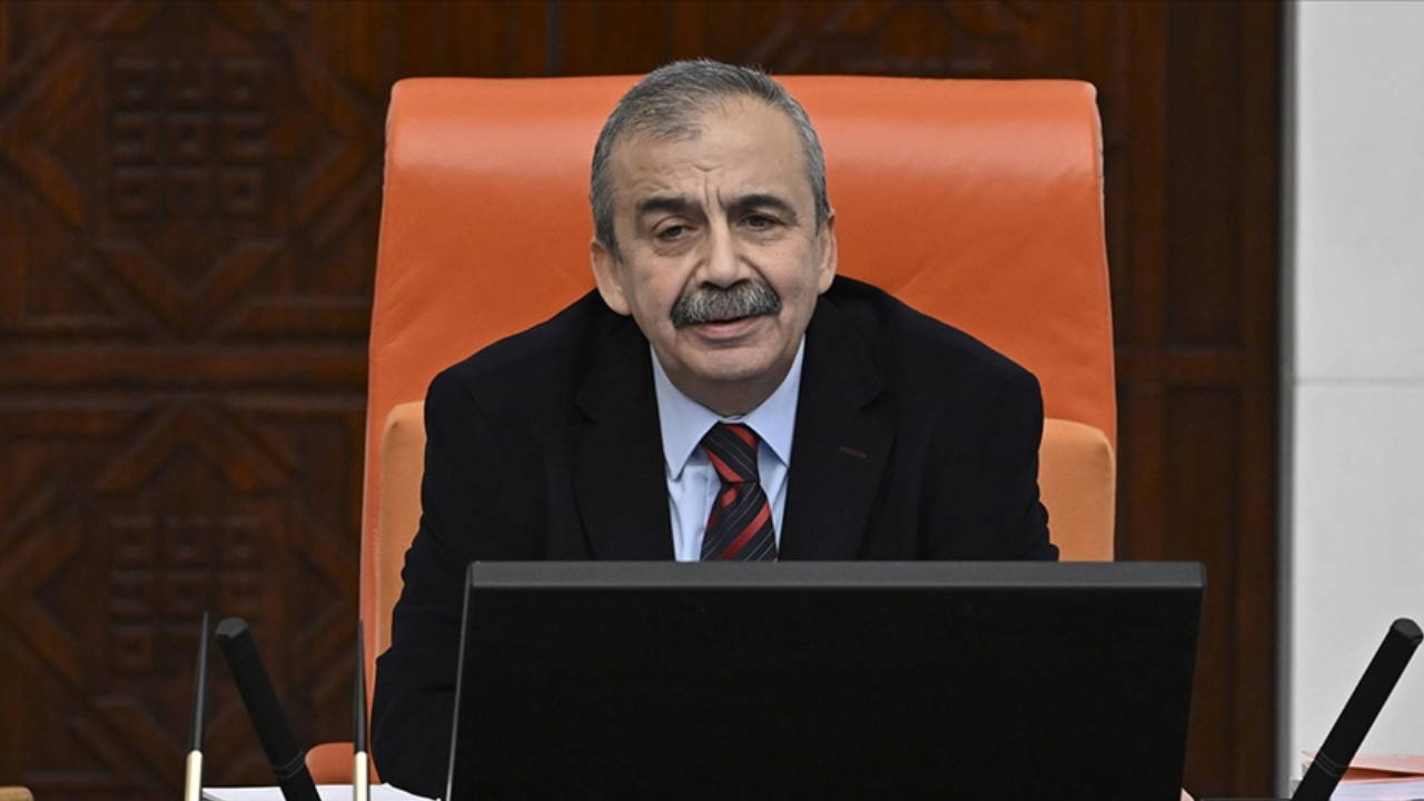 Iğdır’da ’Sırrı Süreyya Önder Parkı’ kararı 5 aydır onay bekliyor – Son Dakika Siyaset Haberleri