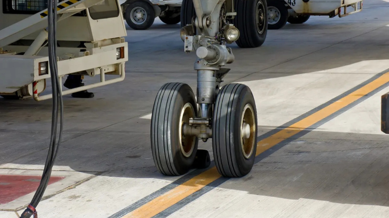 Kocaeli’ye dev uçak lastiği fabrikası kuruluyor Kocaeli’ye dev uçak lastiği fabrikası kuruluyor