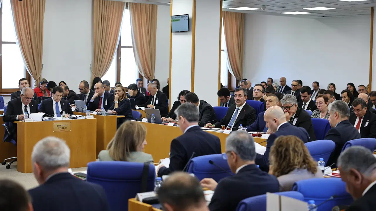 AKP’li vekil ‘farkındayız’ dedi, tartışma çıktı: ‘Krizi aşmak için CHP’ye savaş ilan etmişsiniz’ – Son Dakika Siyaset Haberleri AKP’li vekil ‘farkındayız’ dedi, tartışma çıktı: ‘Krizi aşmak için CHP’ye savaş ilan etmişsiniz’ – Son Dakika Siyaset Haberleri