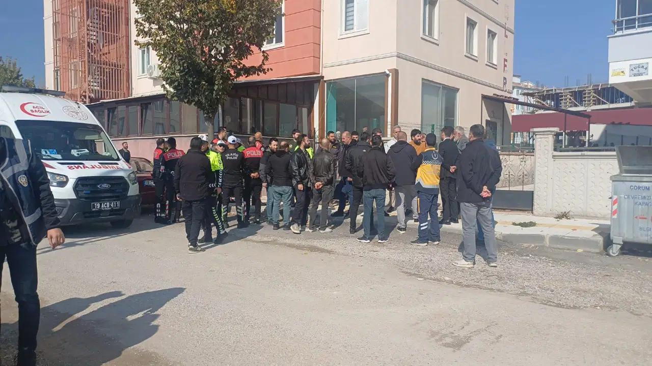 Çorum’da ‘Menzilciler’ birbirine girdi, 1 kişi fenalık geçirdi – Son Dakika Siyaset Haberleri
