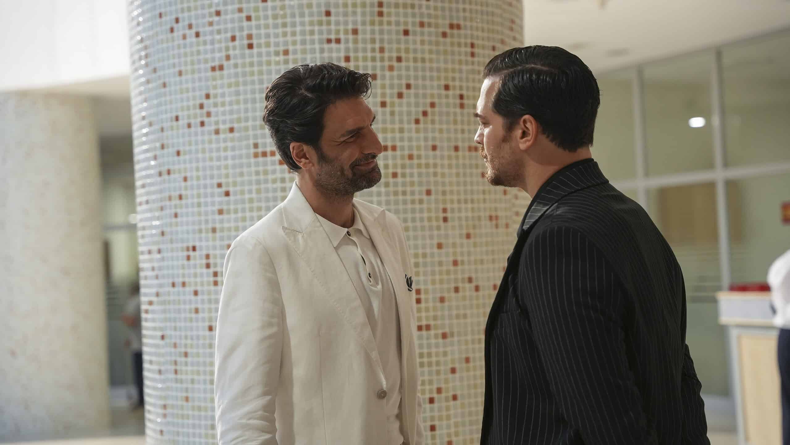 Eşref Rüya 16. Bölümde Kadir’in adamları Gürdal’ı yakaladı! Nisan, Eşref’i Afra’nın ölümünden sorumlu tuttu! Eşref Rüya 16. Bölümde Kadir’in adamları Gürdal’ı yakaladı! Nisan, Eşref’i Afra’nın ölümünden sorumlu tuttu!