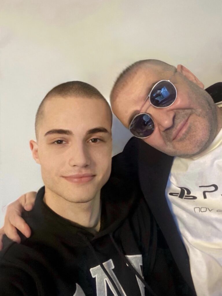 Usta-çırak pozuna beğeni yağdı! Şafak Sezer ve Mete Gök bir arada! Usta-çırak pozuna beğeni yağdı! Şafak Sezer ve Mete Gök bir arada!