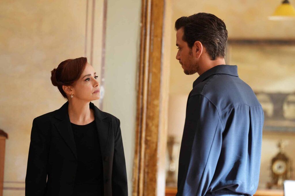 Kıskanmak 5. Bölümde Halit, Mükerrem’e sığındı! Seniha çalınan hayatını geri almak için sınava girmeyi başardı! Kıskanmak 5. Bölümde Halit, Mükerrem’e sığındı! Seniha çalınan hayatını geri almak için sınava girmeyi başardı!