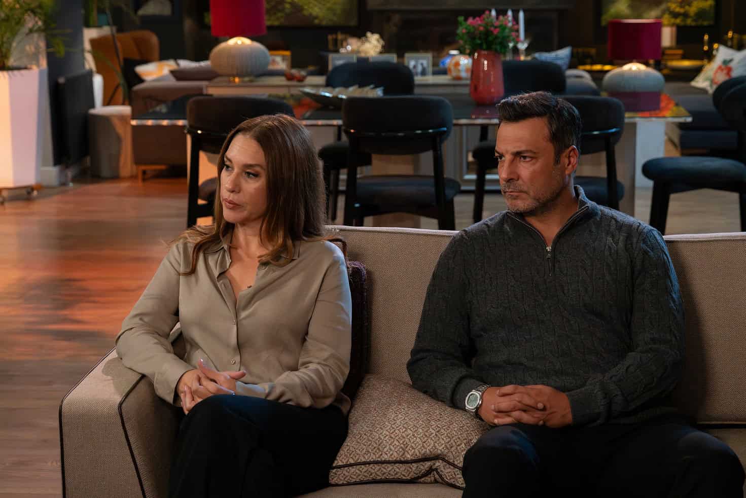 Kızılcık Şerbeti 109. Bölümde Asil’i gören Işıl şok oldu! Doğa, Kıvılcım’la konuşurken kaza yaptı!