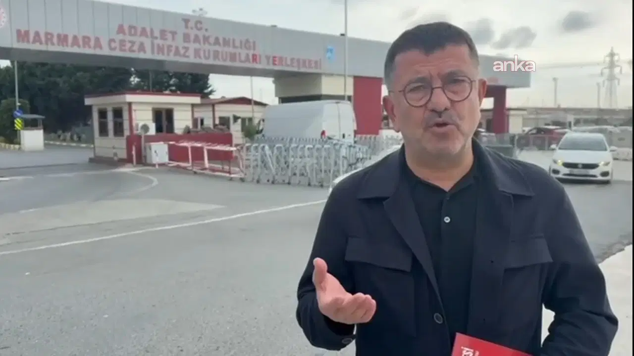 CHP’li Ağbaba’dan, tutuklu CHP’li belediye başkanları ve Fatih Altaylı’ya ziyaret: ‘Onlar buradan çıkıncaya kadar bu mücadeleyi sürdüreceğiz’ – Son Dakika Siyaset Haberleri CHP’li Ağbaba’dan, tutuklu CHP’li belediye başkanları ve Fatih Altaylı’ya ziyaret: ‘Onlar buradan çıkıncaya kadar bu mücadeleyi sürdüreceğiz’ – Son Dakika Siyaset Haberleri