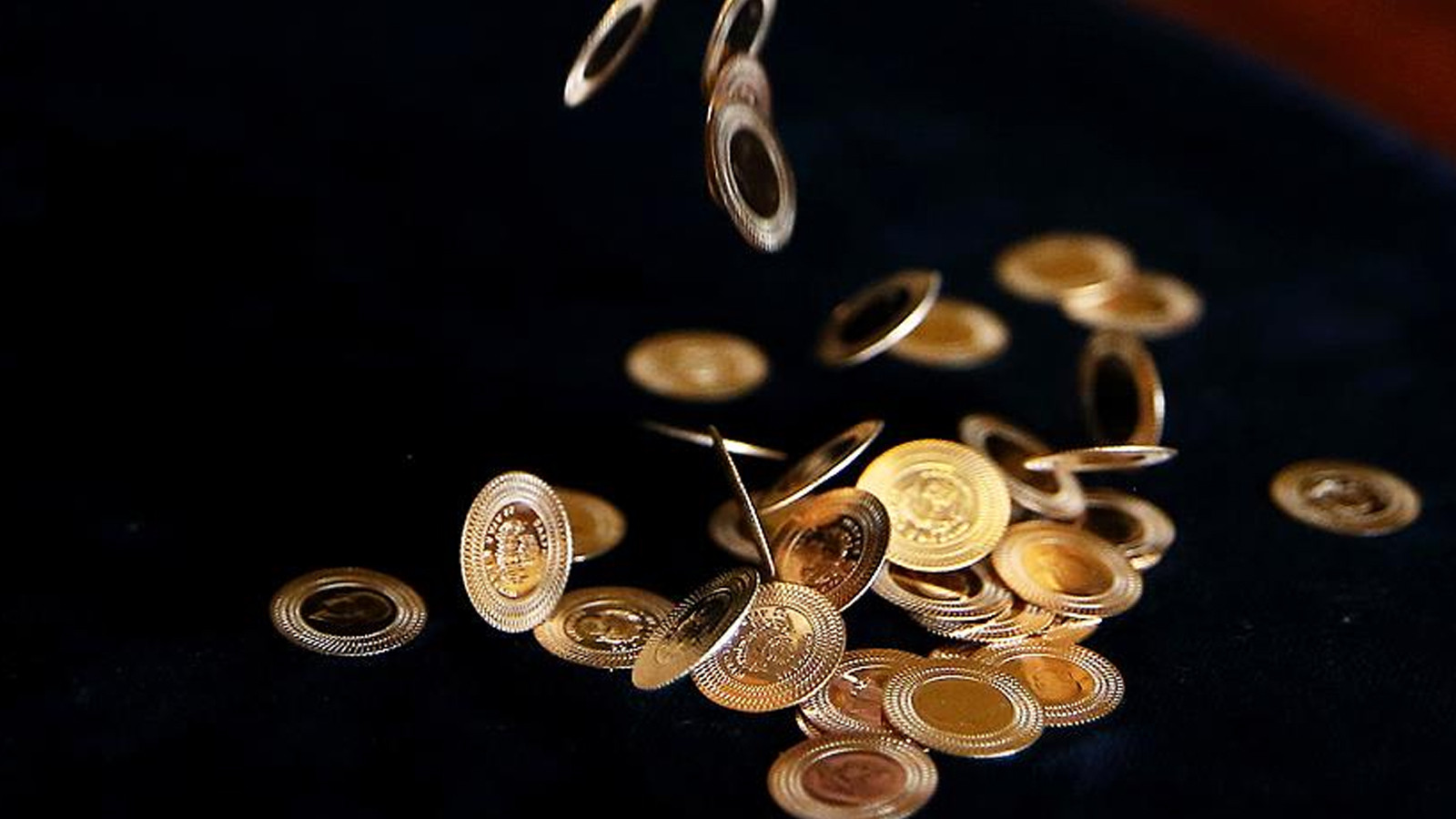 Dünya Bankası’ndan dikkat çeken altın tahmini: Yükseliş sürecek, dip seviyeler tarih olacak Dünya Bankası’ndan dikkat çeken altın tahmini: Yükseliş sürecek, dip seviyeler tarih olacak