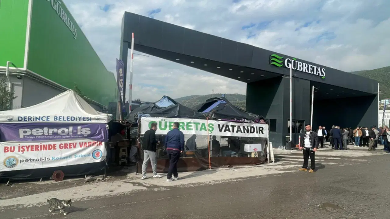 Gübretaş işleri 118 gündür grevde… İşçiler: ‘Geçinebilir bir hayat istiyoruz, mücadelemizi sonuna kadar sürdürmeye kararlıyız’ – Son Dakika Siyaset Haberleri