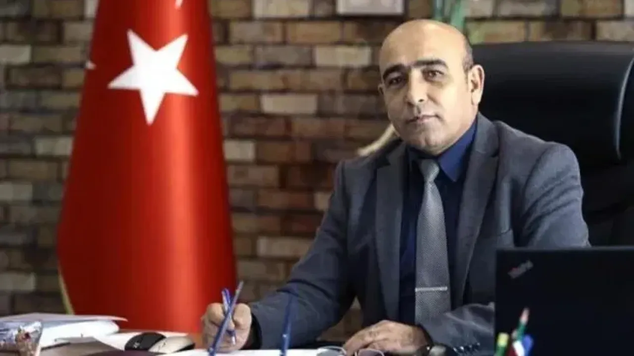 Okul Müdüründen Kahreden Haber: Lojmanda Yaşamına Son Verdi Okul Müdüründen Kahreden Haber: Lojmanda Yaşamına Son Verdi