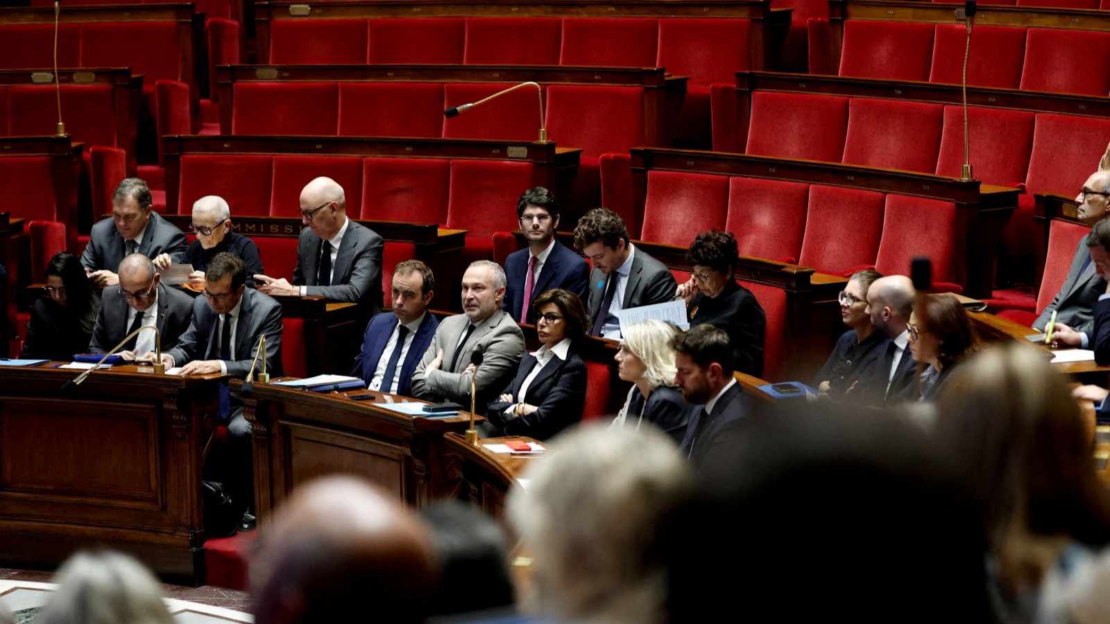 Fransa’nın borç krizi Avrupa’nın geri kalanını titretmeye başladı: 3 trilyon euro Fransa’nın borç krizi Avrupa’nın geri kalanını titretmeye başladı: 3 trilyon euro