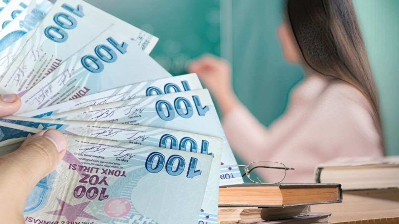 Öğretmene 51 Bin TL, İşçiye 73 Bin TL Maaş! Sosyal Medya Bu Farkı Konuşuyor Öğretmene 51 Bin TL, İşçiye 73 Bin TL Maaş! Sosyal Medya Bu Farkı Konuşuyor