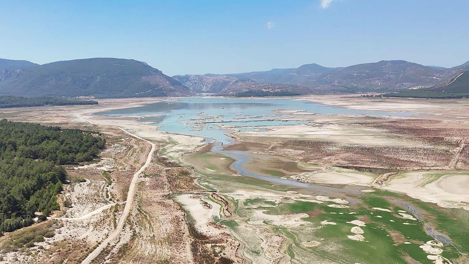 Yağmurlar yetersiz kalabilir, kuraklıkta sona yaklaşıyoruz Yağmurlar yetersiz kalabilir, kuraklıkta sona yaklaşıyoruz