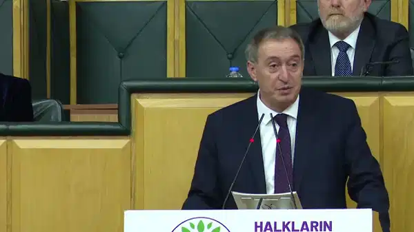 DEM Genel Başkanı Bakırhan’dan İBB İddianamesine Tepki DEM Genel Başkanı Bakırhan’dan İBB İddianamesine Tepki