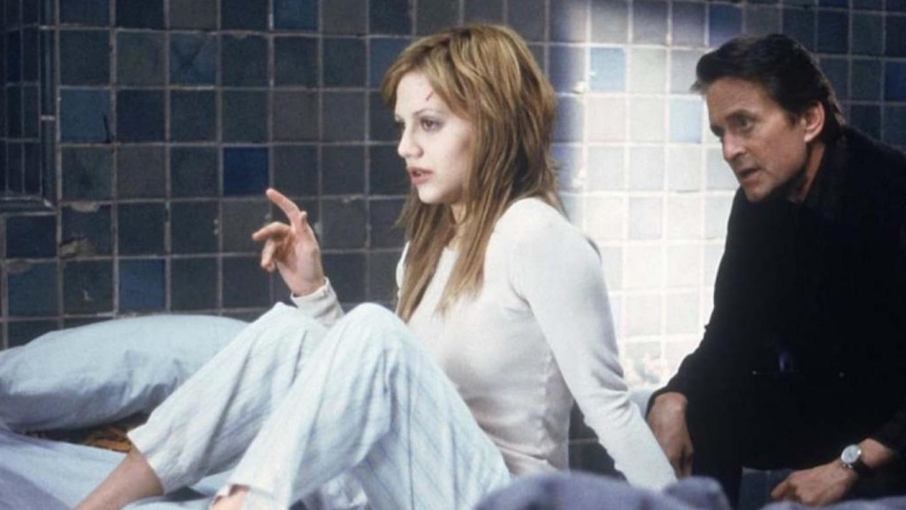 24 yıl sonra Netflix’te patladı: Michael Douglas’ın Sakın Konuşma’sı 60 ülkede ilk 10’da 24 yıl sonra Netflix’te patladı: Michael Douglas’ın Sakın Konuşma’sı 60 ülkede ilk 10’da