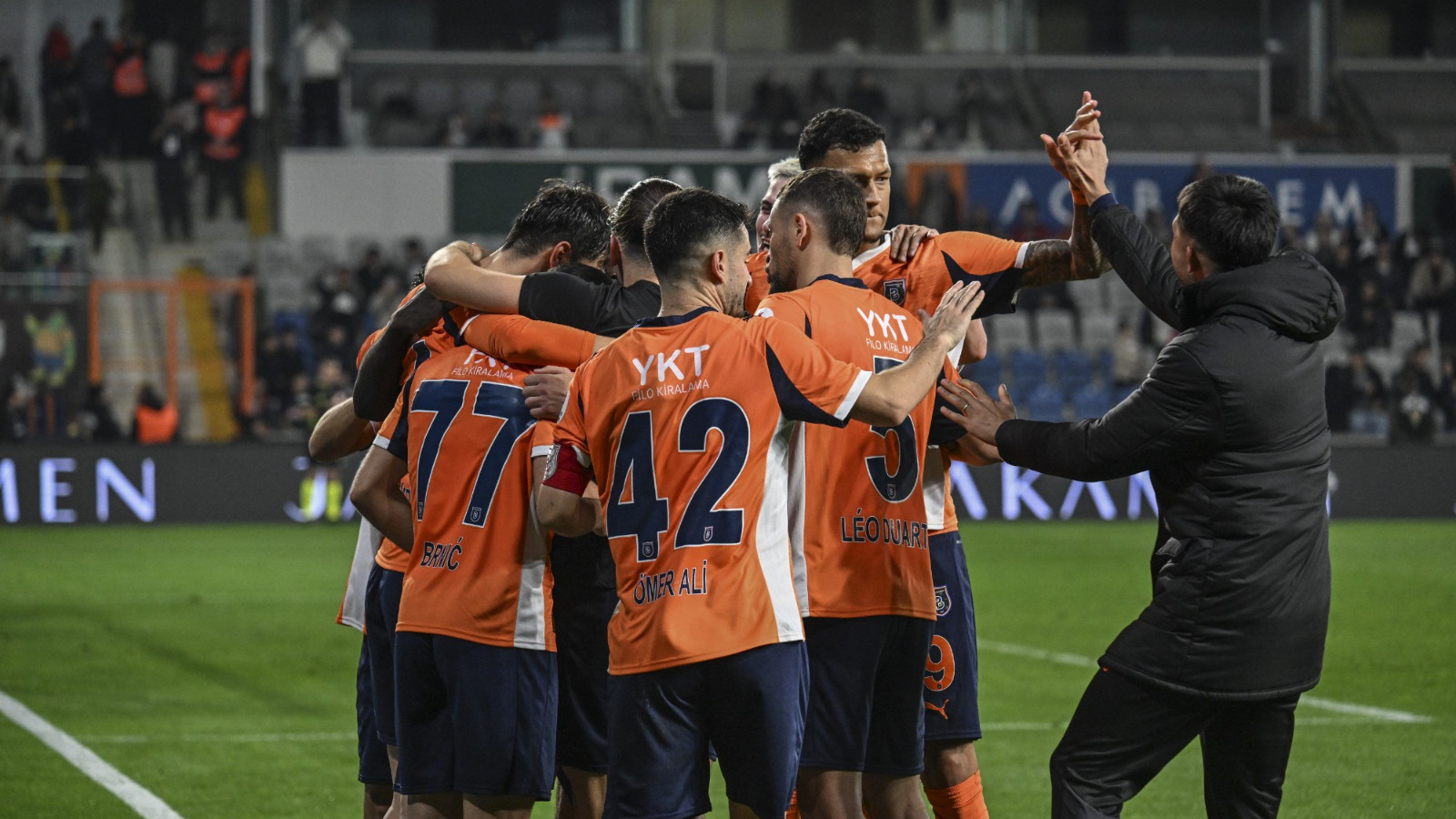Başakşehir, Kocaelispor’u son nefeste mağlup etti Başakşehir, Kocaelispor’u son nefeste mağlup etti