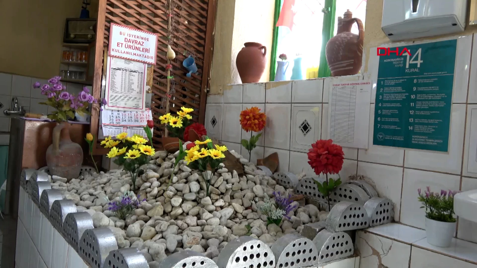 Isparta’da Pide Salonunda Bulunan Mezar İlgi Çekiyor