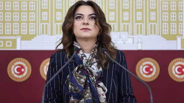 Gülistan Koçyiğit’ten İmralı Tutanakları Hakkında Açıklama Gülistan Koçyiğit’ten İmralı Tutanakları Hakkında Açıklama